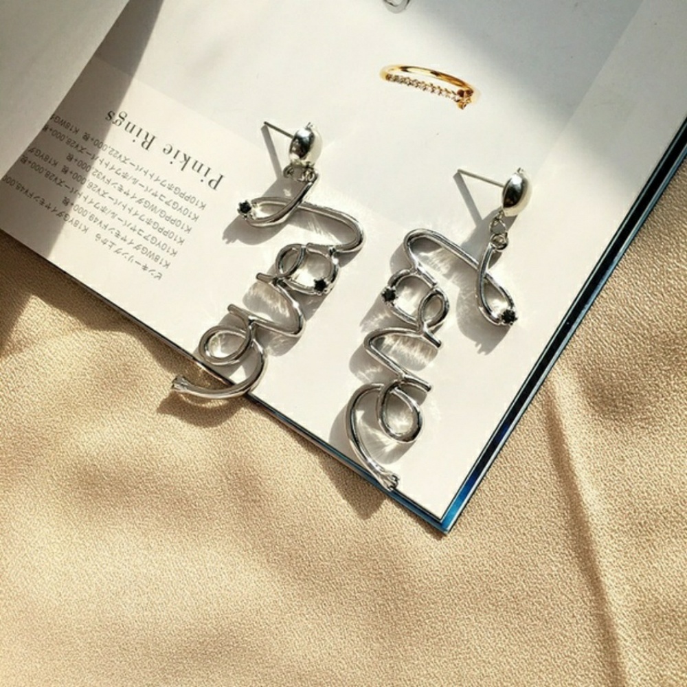 ❤ 4/$15❤ Silver 💘 Love Earrings - Picture 2 of 2